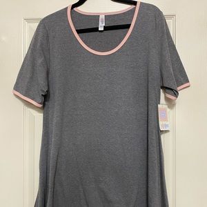 LuLaRoe Large Perfect T